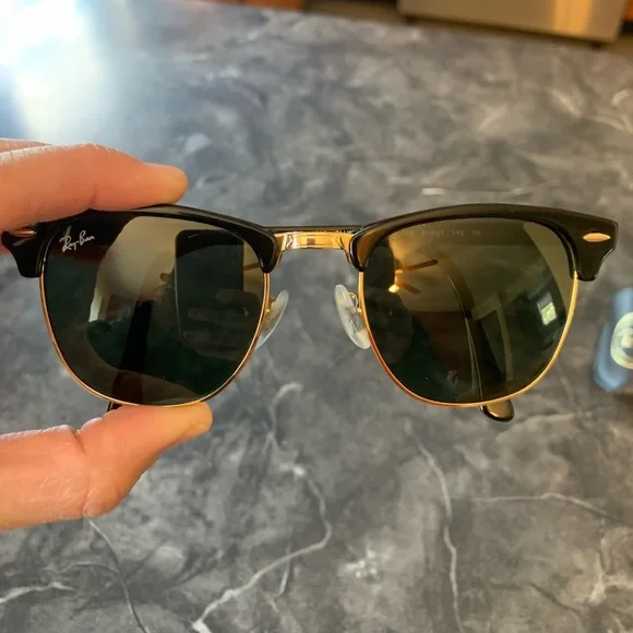 Ray-Ban 3016 Clubmaster Black Gold Tortoise Classics Sunglasses Black Gold - Picture 13 of 16